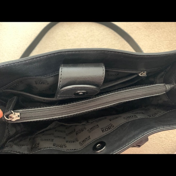 Michael Kors Bag - Picture 5 of 6